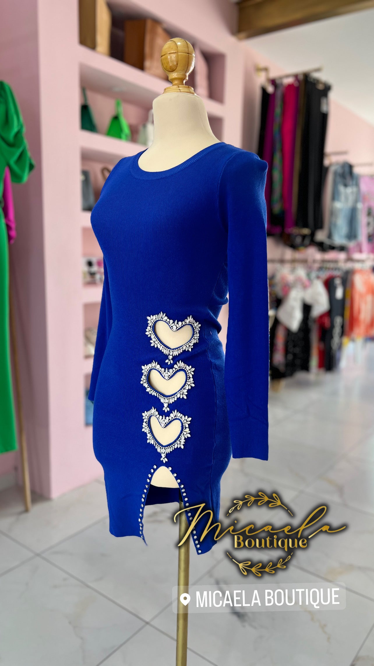 Vestido azul corazones