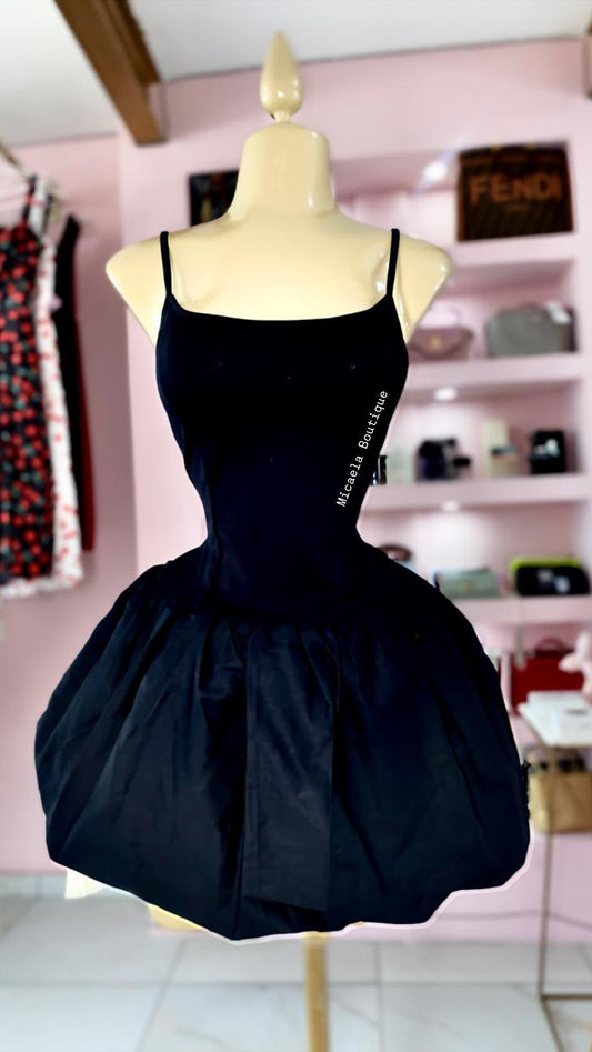 Vestido globo negro