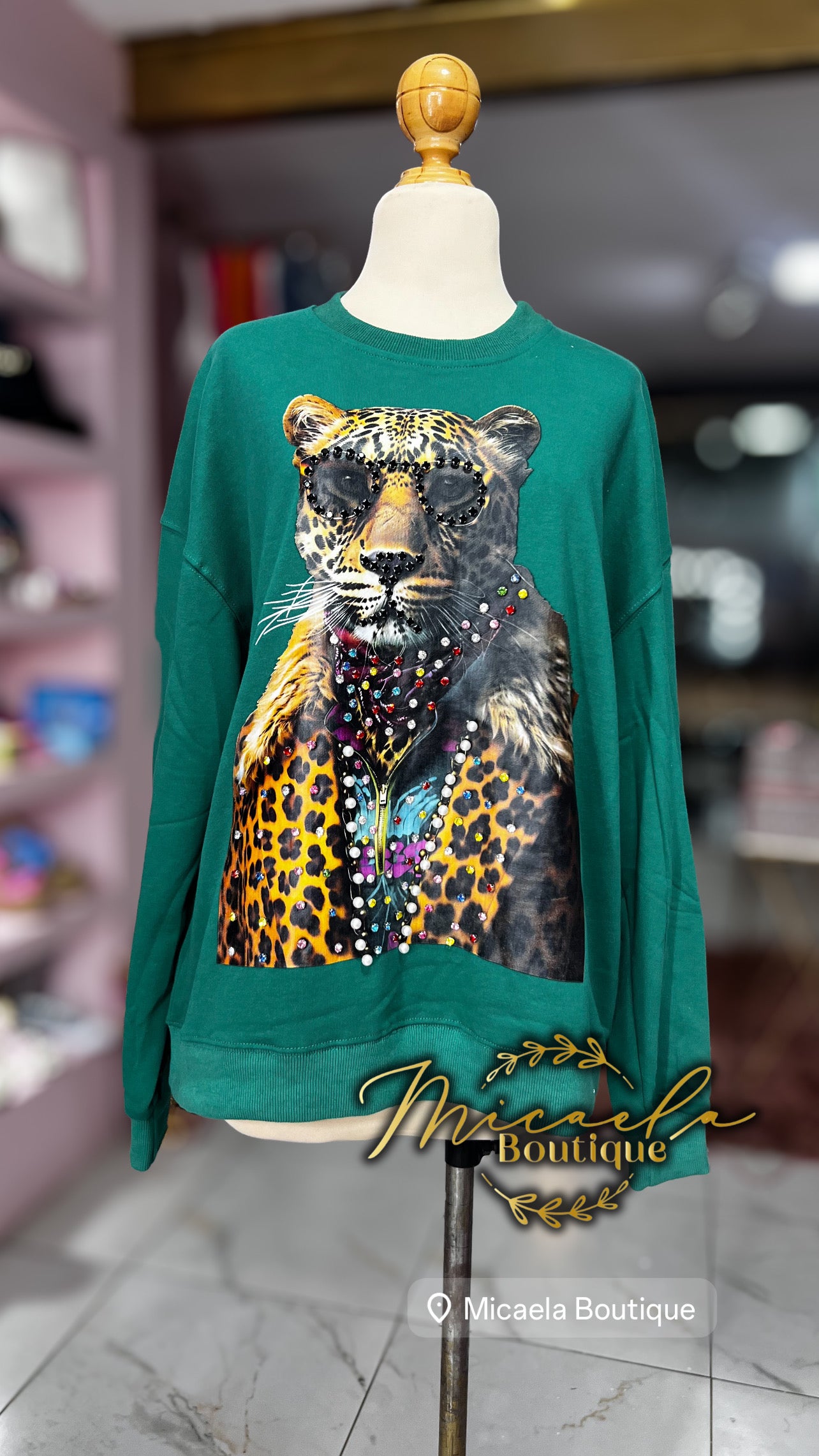 Suéter verde leopardo