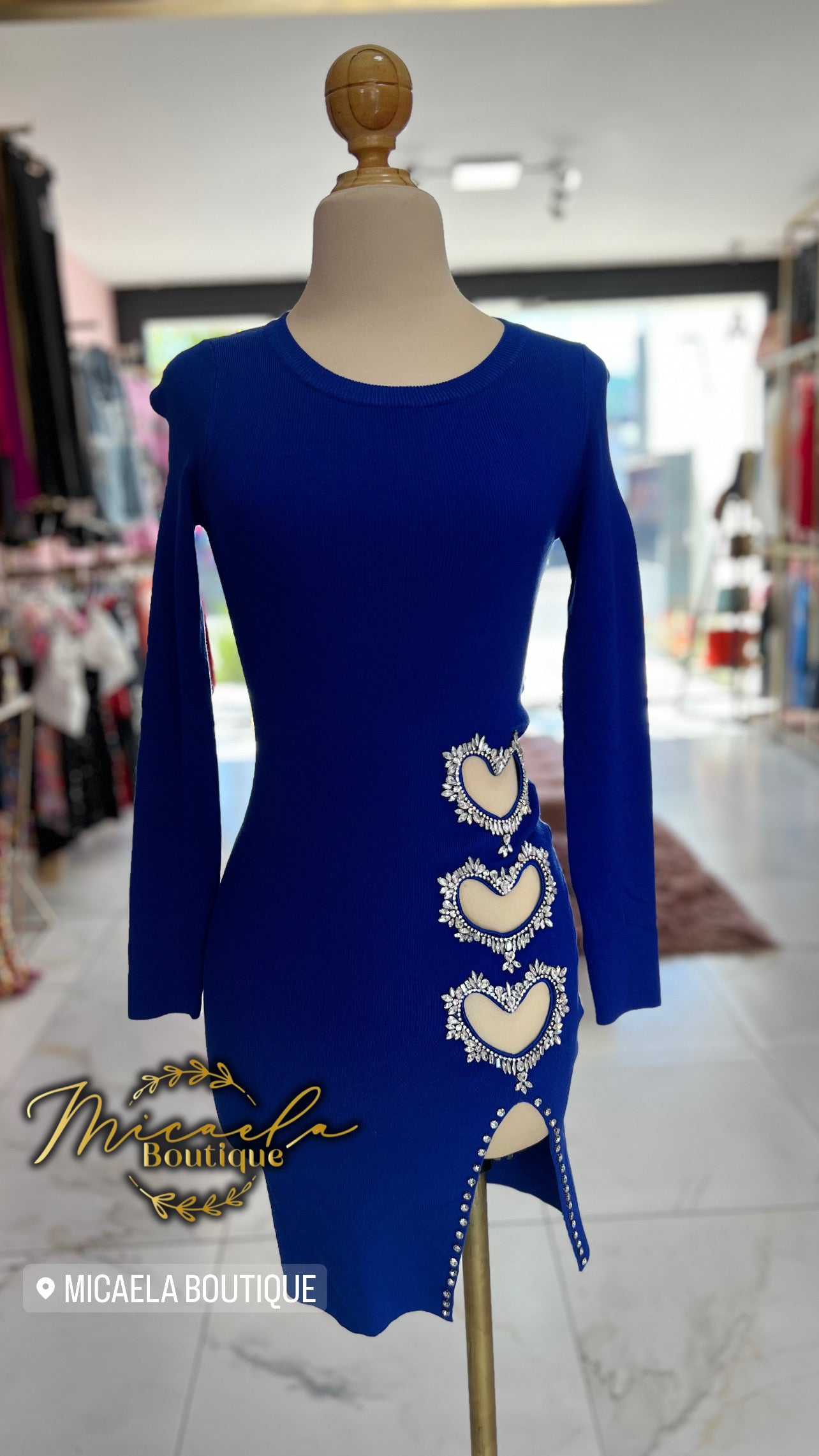 Vestido azul corazones