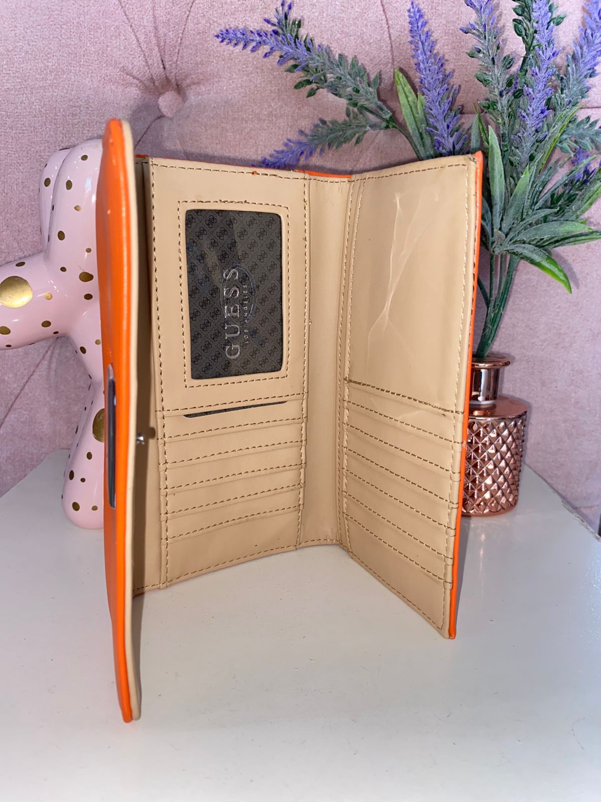 Billetera naranja